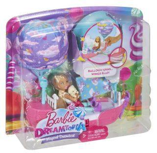 Набор Barbie Dreamtopia кроватка с куклой Челси