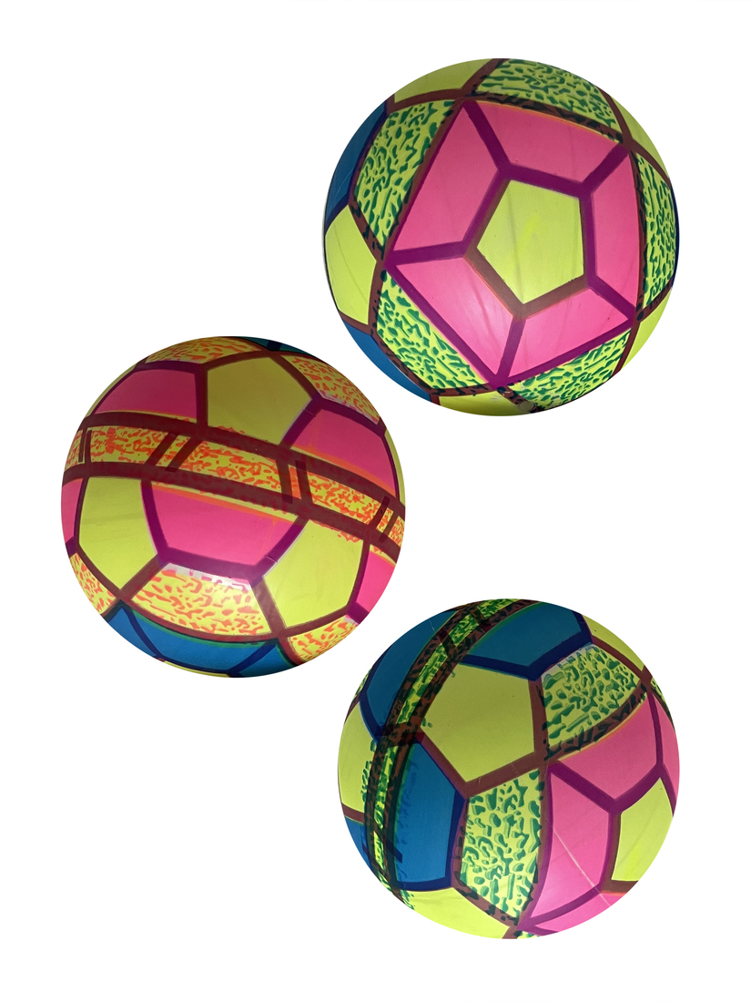 Мяч детский флуоресцентный Moby Kids Яркий Футбол, ПВХ, 22 см., 60 г., в ассорт.